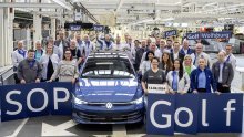 Novi VW Golf krenuo u serijsku proizvodnju: Golf Style u anemona plavoj metalik boji prvi primjerak