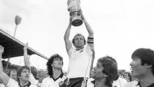 Njemačka tuguje, preminuo je svjetski prvak iz 1974. i legenda Eintrachta