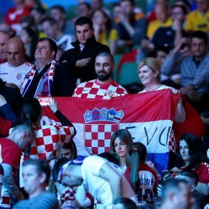 Hrvatske rukometaše bodri predsjednica sa suprugom, Tomislav Madžar te Zdravko Marić