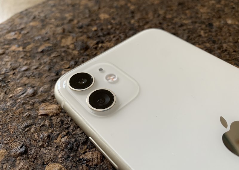 Insajderi: iPhone bi za dvije godine mogao dobiti periskopski objektiv