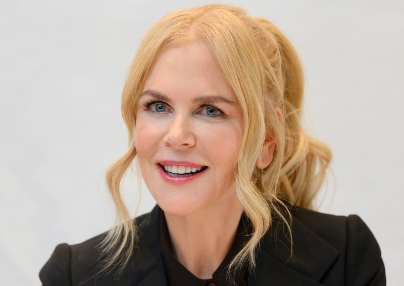 Nicole Kidman plijenila pažnju s minimalno šminke i zakopčana do grla