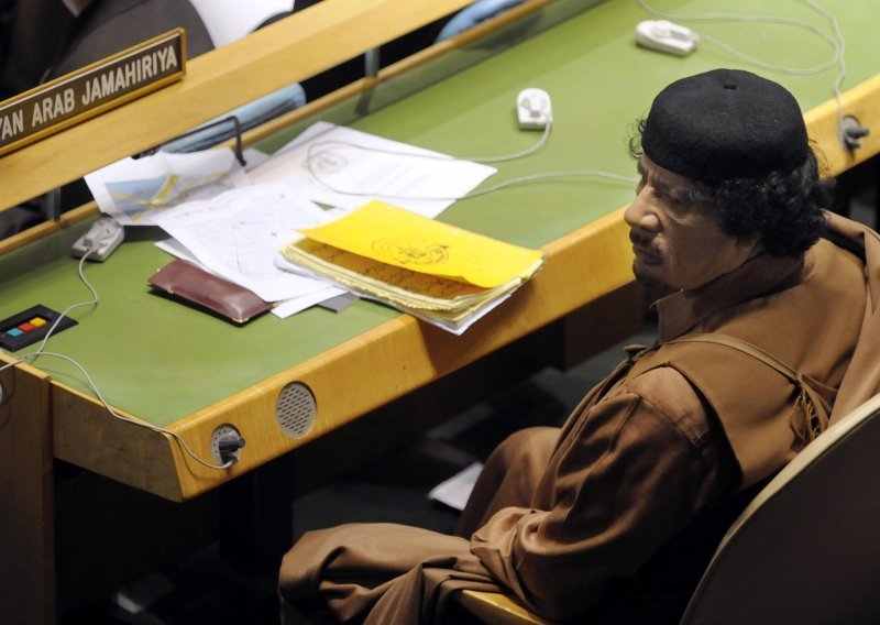 Gadafijev maratonski govor dotukao prevoditelja