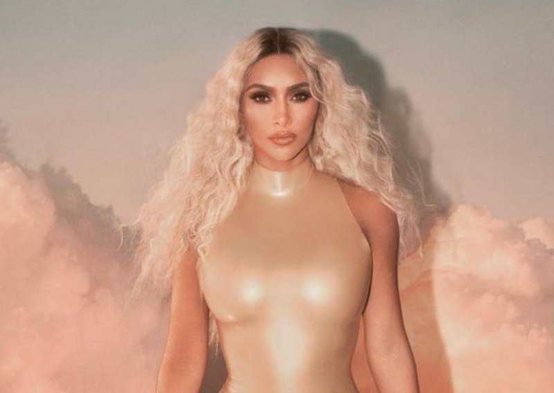 Kim Kardashian ponovo razmišlja o tome da postane plavuša