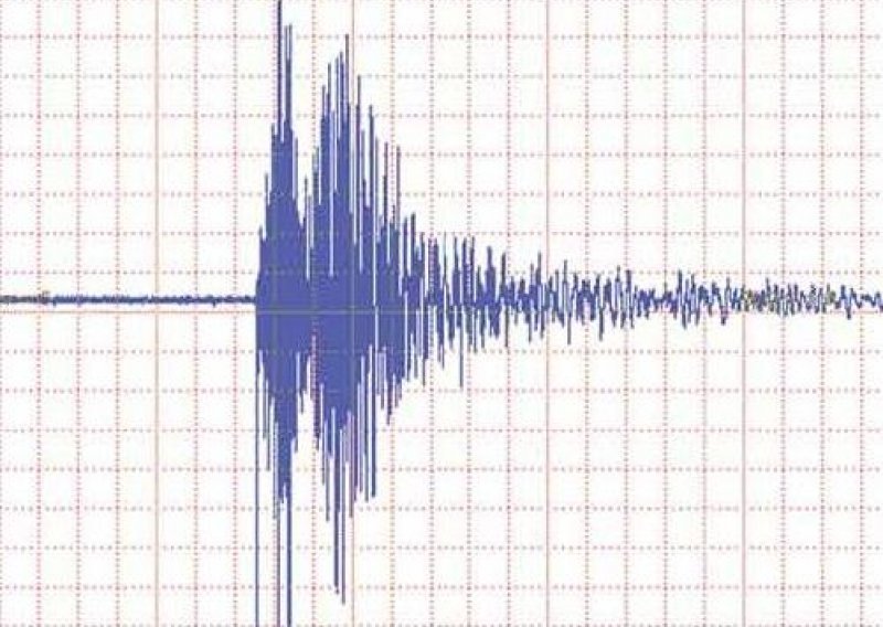 Jak potres s epicentrom južno od Pule