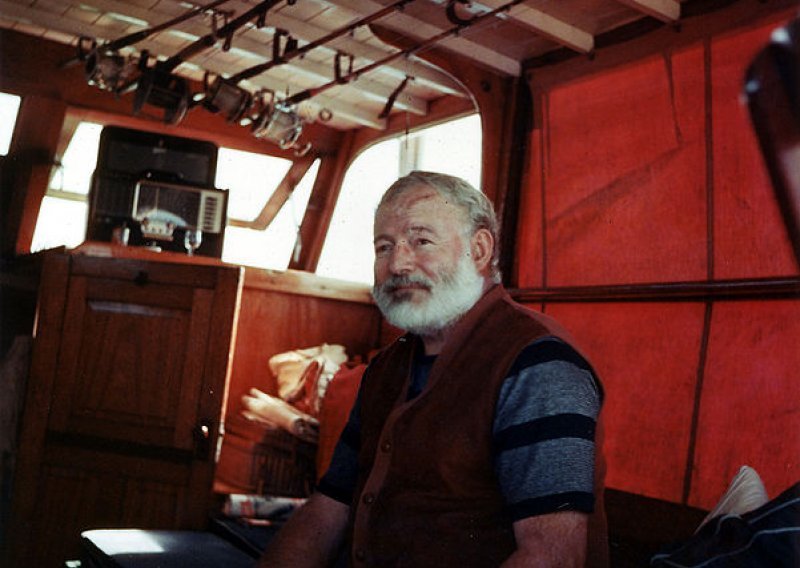 FBI natjerao Hemingwaya u samoubojstvo?