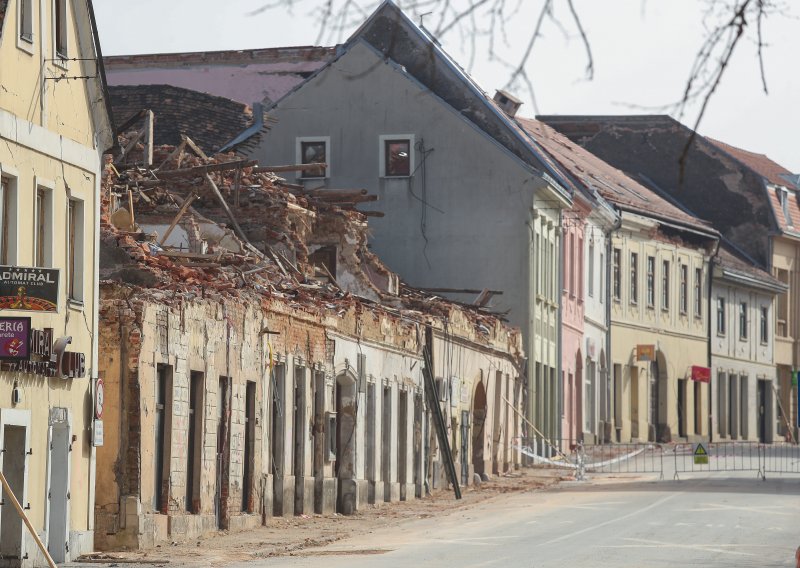 U SMŽ prijavljeno skoro 40 tisuća u potresu oštećenih objekata