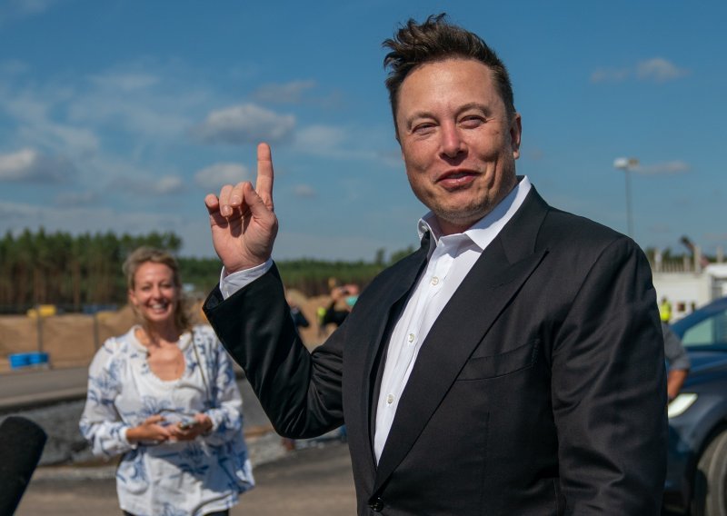 Elon Musk će se okušati u ulozi voditelja emisije Saturday Night Live, a evo tko je gost