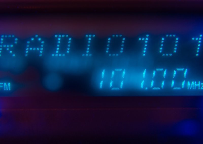 VEM povukao davanje koncesije, Radio 101 predao nevaljanu ponudu
