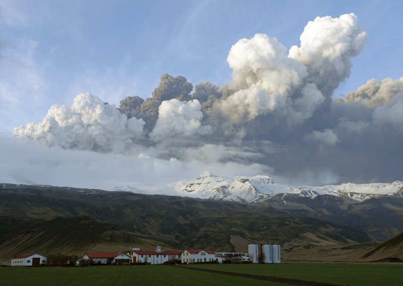 Islandski vulkan se i dalje ne smiruje