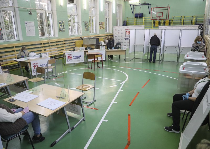 Rusi na biralištima, glasat će 3 dana u 11 vremenskih zona