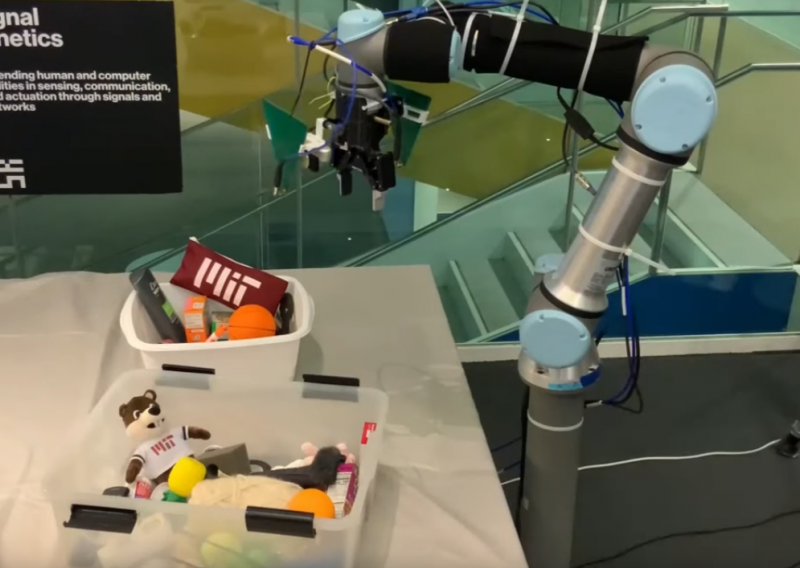 [VIDEO] Najnoviji kućni robot iz MIT-ja može pronaći vaše izgubljene ključeve od automobila