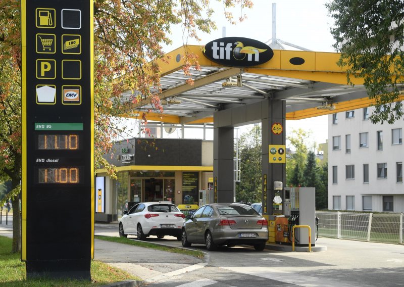 Nakon Ine, i Tifon objavio: Zbog Vladinog ograničenja cijena, prodaja premium goriva do isteka zaliha