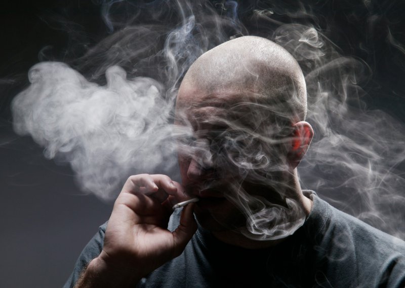 Dugotrajno pušenje ponekad smanjuje mutacije koje izazivaju rak?!