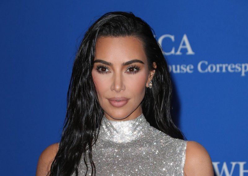 Nova epizoda reality showa otkrila kako Kim Kardashian stvarno izgleda bez šminke