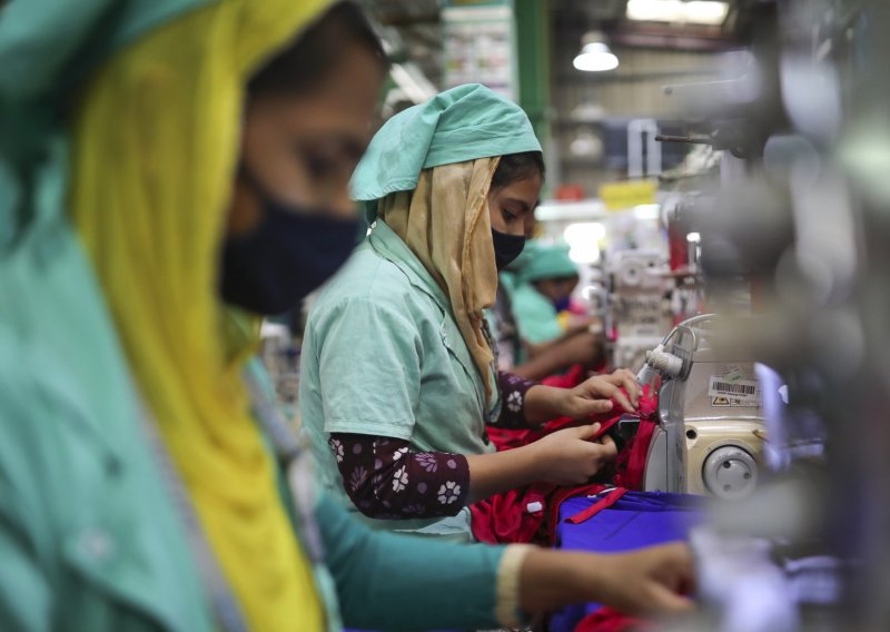 U Indiji 87 hospitaliziranih nakon curenja plina u tvornici odjeće