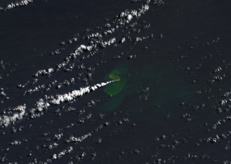 NASA otkriva: U Tihom oceanu pojavio se otočić nakon erupcije podvodnog vulkana