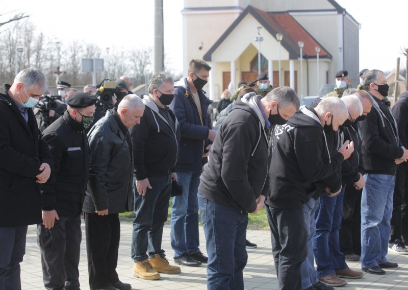 Obilježena 31. obljetnica stradanja Bogdanovaca u Domovinskom ratu: 'Na nama je da ih nikad ne zaboravimo'