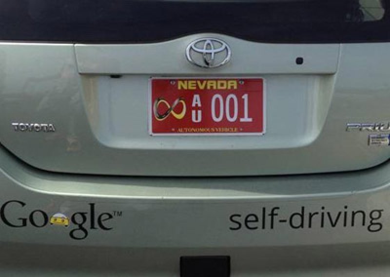 Googleov samovoz dobio probne tablice