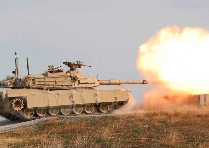 Američka vojska kupuje topničko streljivo za gotovo milijardu dolara