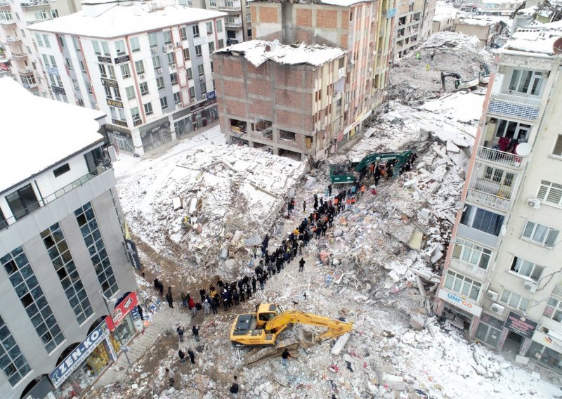 Više od 45.000 poginulih u Turskoj i Siriji, uništeno 264 tisuće stanova