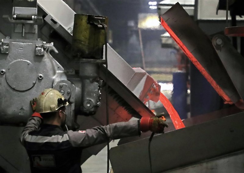 SAD će uvesti carinu od 200 posto na aluminij iz Rusije