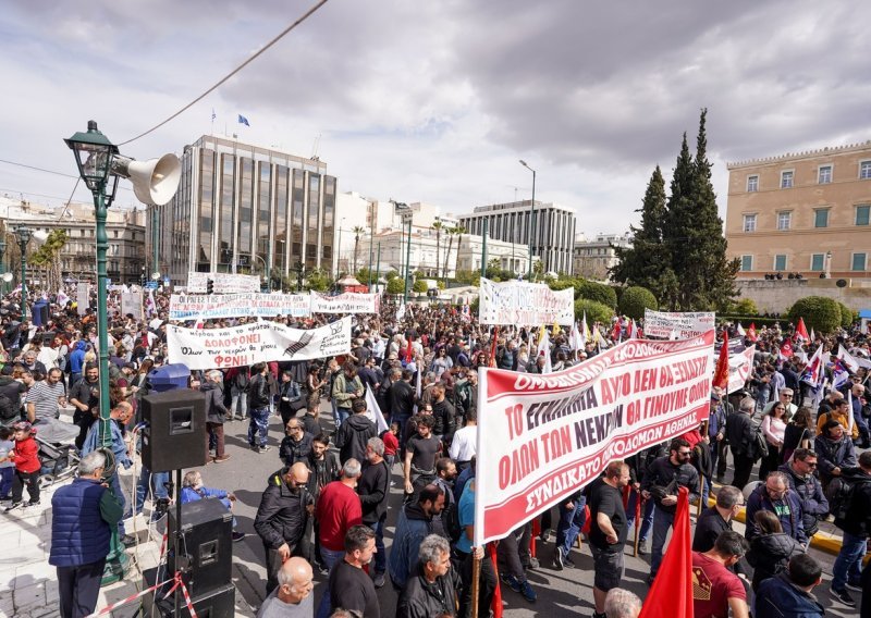 Avioni ostaju prizemljeni, a brodovi usidreni: Zbog velikog štrajka staje sav transport u Grčkoj