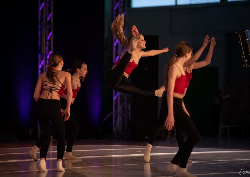 'Crikvenica pleše' za vikend; gotovo 700 plesača natječe se u umjetničkim i sportskim plesovima