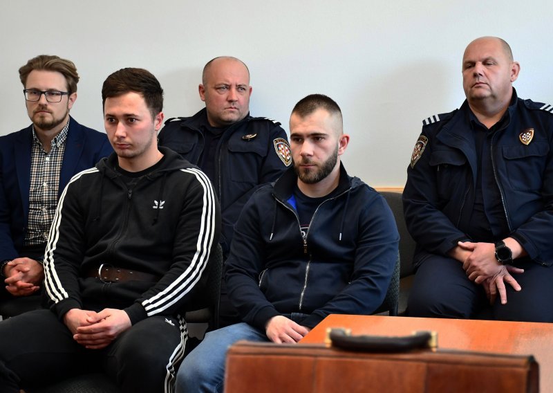 Dvojac kriv zbog premlaćivanja 'Djeda Mraza' u Slavonskom Brodu, evo kako su kažnjeni