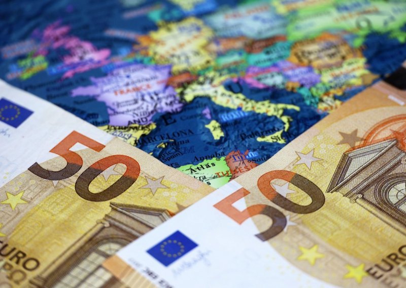 EIF i UniCredit usmjeravanju oko milijardu eura tvrtkama iz srednje i istočne Europe