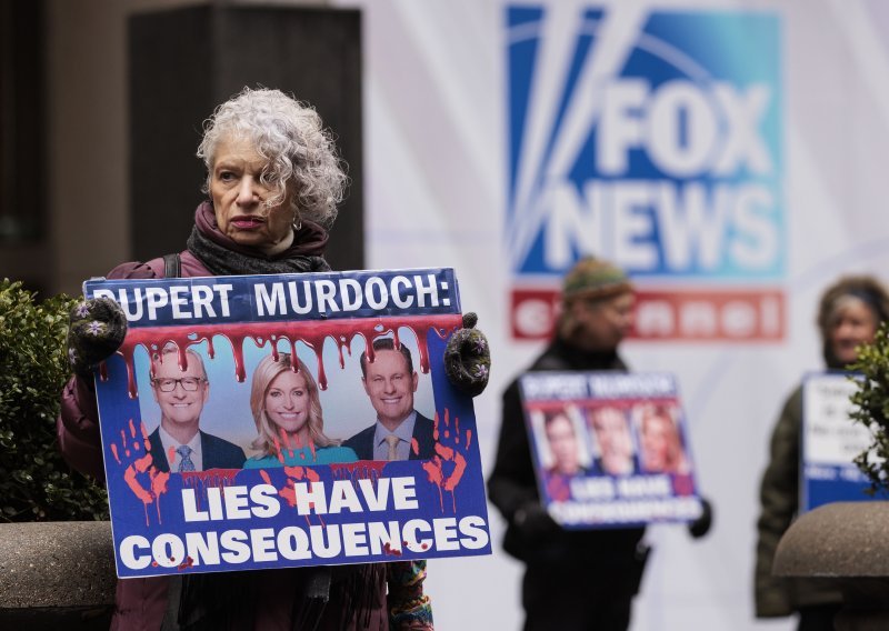 Revolucionarni slučaj: Fox News platit će 787 milijuna dolara da izbjegne suđenje