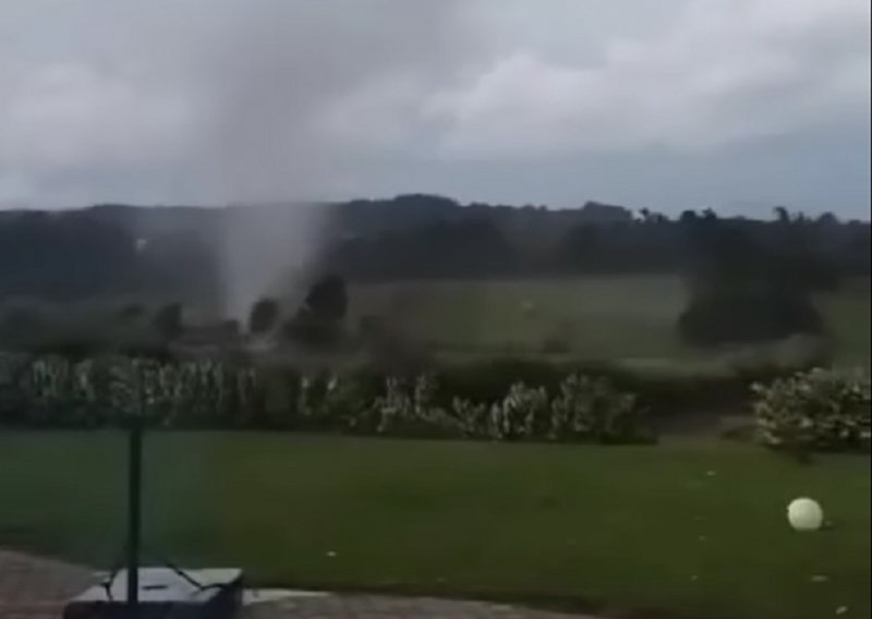 Snimka iz blizine: Ovako izgleda kad vam tornado dođe u dvorište
