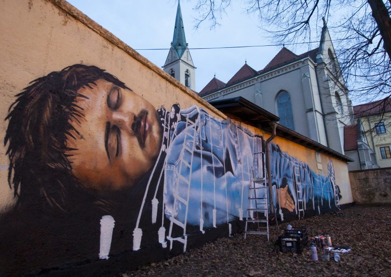 Pogledajte novi mural koji nastaje na zagrebačkoj Opatovini