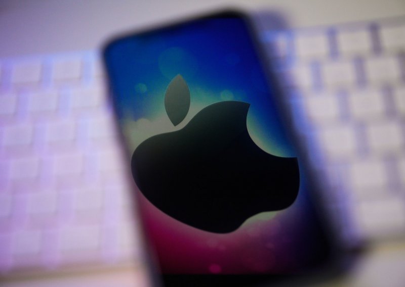 Stiže naplata: Apple mora platiti 500 milijuna dolara zbog usporavanja iPhonea