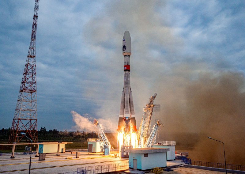 Roskosmos objavio: Ruska svemirska letjelica Luna-25 ušla u Mjesečevu orbitu