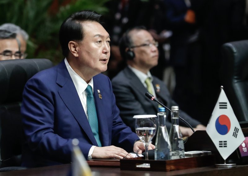 Južnokorejski predsjednik: Ne možemo tolerirati pokušaj promjene statusa quo u Južnom kineskom moru