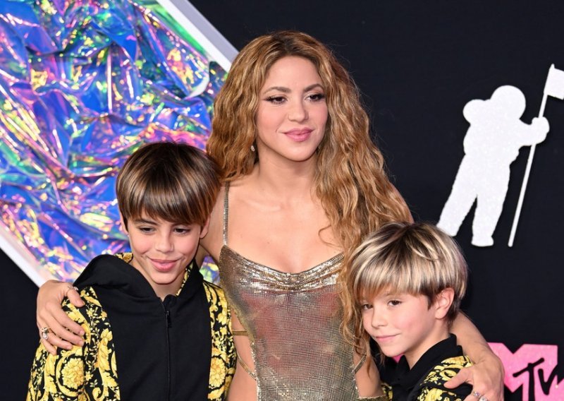 Shakira na dodjelu nagrada stigla s preslatkom pratnjom - uz nju su bili sinovi Milan i Sasha