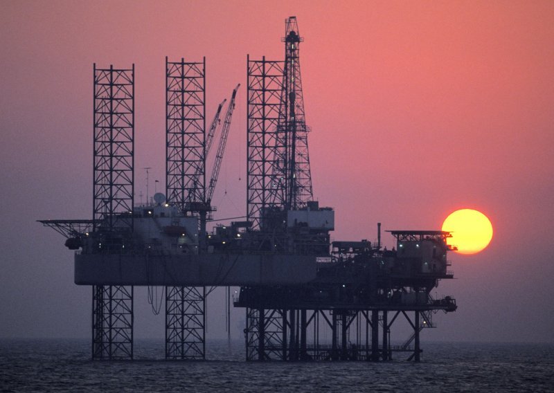 Cijene nafte prošloga tjedna blago porasle, nakon sedam tjedana pada