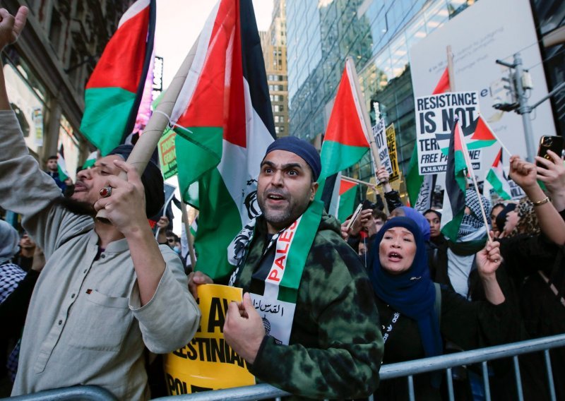 U New Yorku tisuće ljudi na ulici traže 'Slobodu za Palestinu'