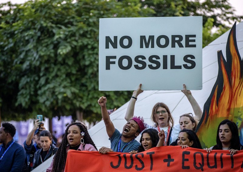 UN-ova koferencija o klimi ušla u 'produžetke' zbog neslaganja o ukidanju fosilnih goriva