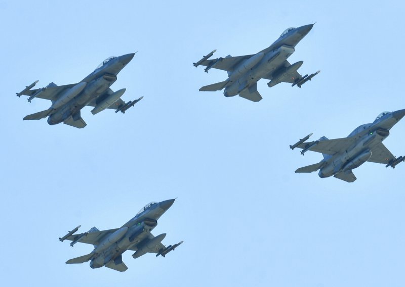 Poljska digla borbene avione F-16 zbog ruskog bombardiranja Ukrajine