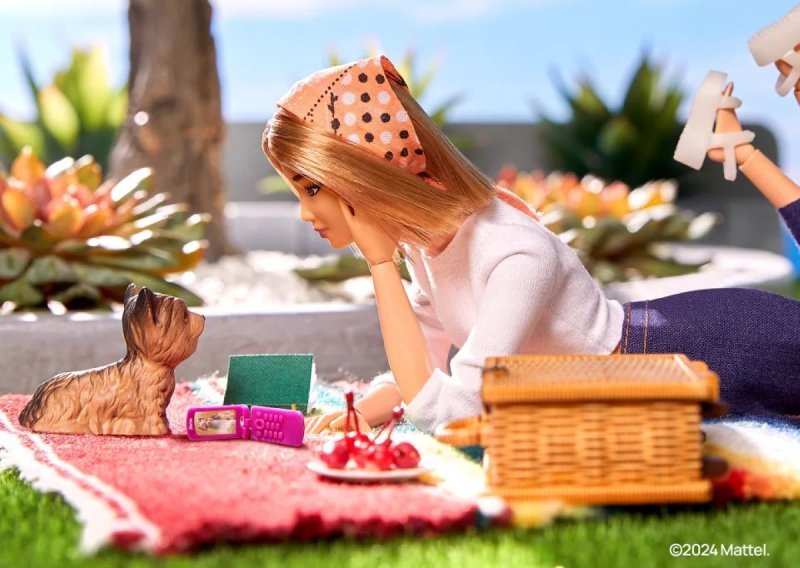Dolazi Barbie telefon, proizvest će ga HMD u suradnji s Matellom