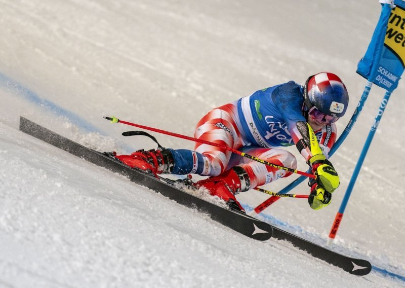 Užasni uvjeti u Aspenu, utrku završilo tek nešto više od polovine skijaša