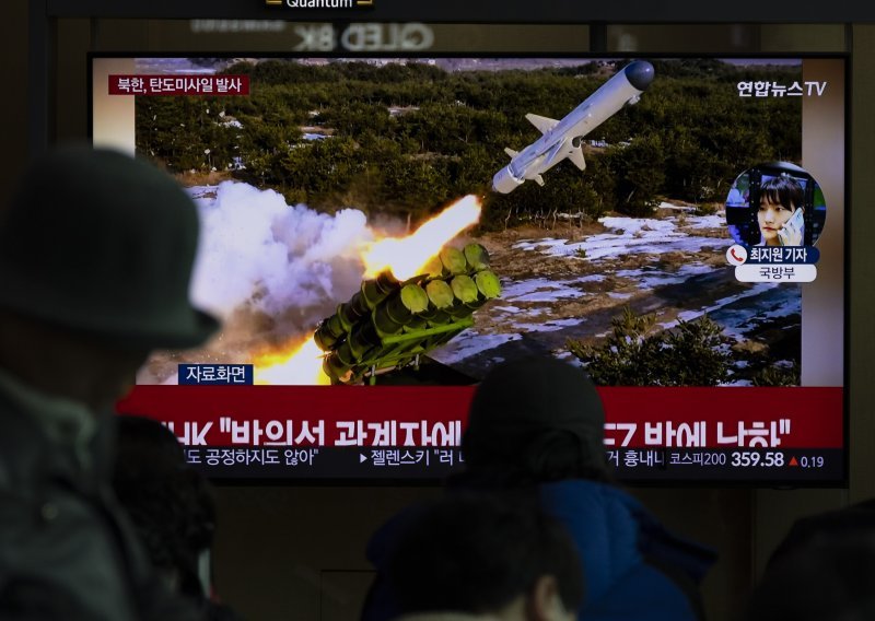 Sjeverna Koreja ispalila projektile u vrijeme Blinkenovog posjeta Seulu
