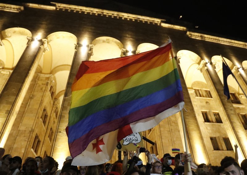 Gruzijska vlada reže LGBT prava, zabranit će povorke ponosa