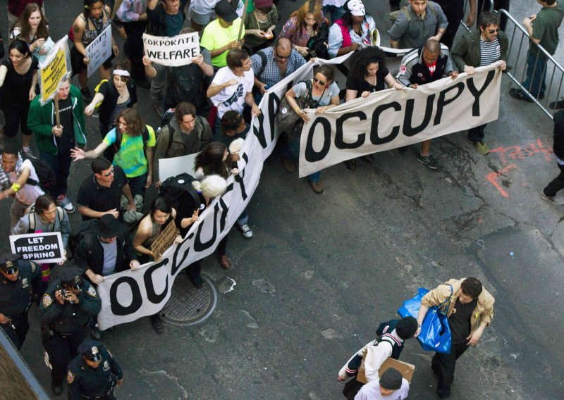 Deseci uhićenih na skupovima pokreta Occupy Wall Street