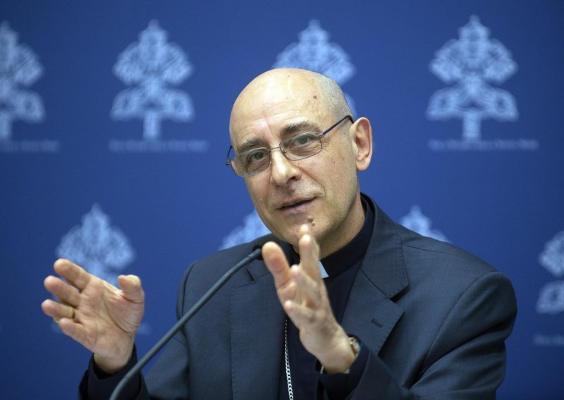 Vatikan se ne slaže sa zakonima protiv LGBT zajednice: Normalno da nismo za kriminalizaciju
