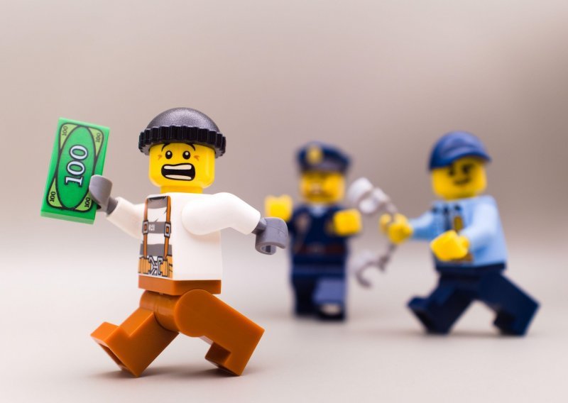 Uhićeni kradljivci Lego kockica: Otuđili setove u vrijednosti od 300.000 dolara