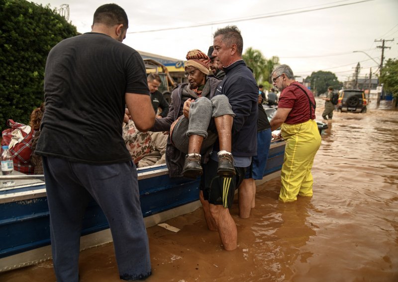 Obilne kiše u južnom Brazilu ubile su gotovo 60 ljudi, više od 70 nestalih