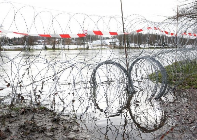 'Nećemo postaviti žicu duž cijele granice s Hrvatskom'