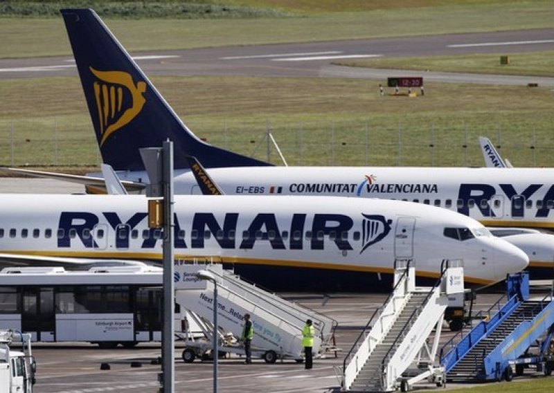 Ryanair proletio kroz 'crvenu zonu' vulkanskog pepela